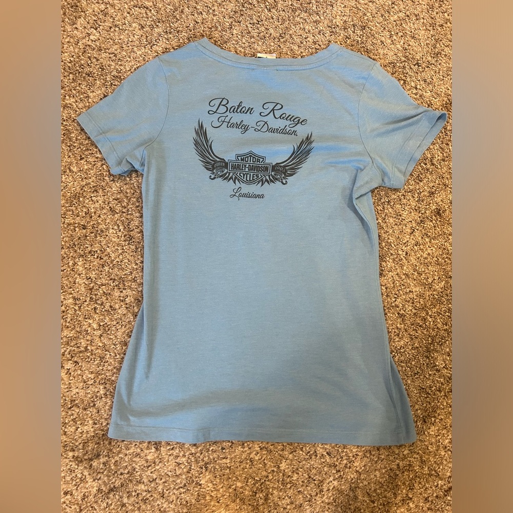 Harley Davison women’s small T-shirt and baby blue. Baton Rouge, Louisiana HD.